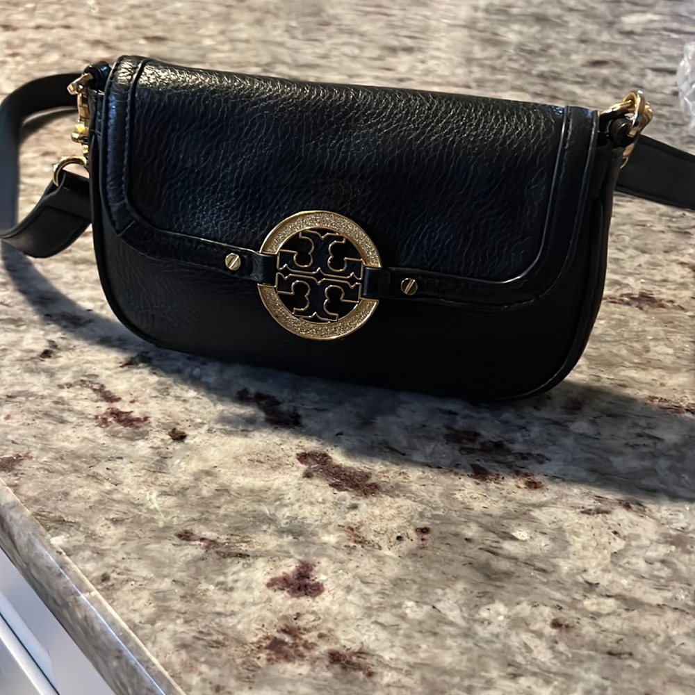 Tory Burch Amanda small crossbody